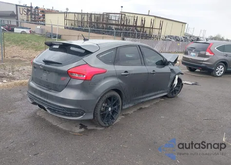 2016 Ford Focus St z USA, uszkodzony, nr VIN 1FADP3L93GL350875
